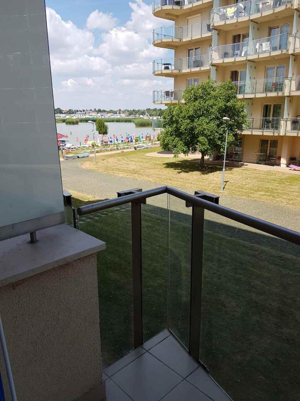 Lake And Spa Apartman Velence Exterior foto